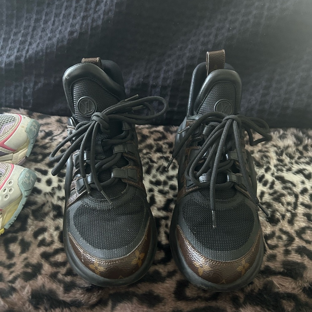 Men's/Womens Black and Brown Designer Sneakers - Picture 2 of 5